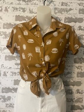 Women’s Brown Short-Sleeve Tie-Front Button Down Shirt